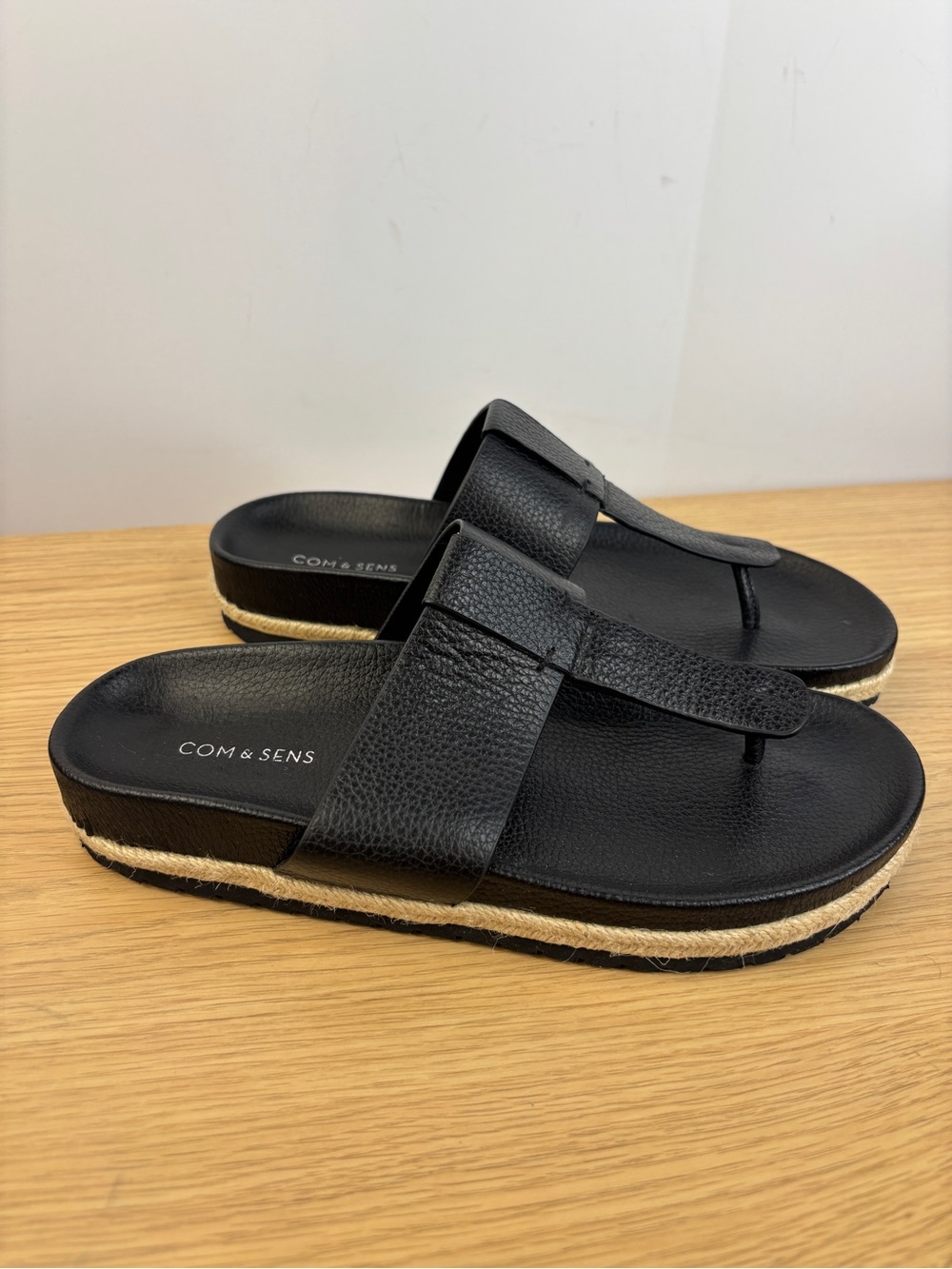 Com & Sens Lania Espadrille Black T-Strap‎ Sandals Woman’s 7.5